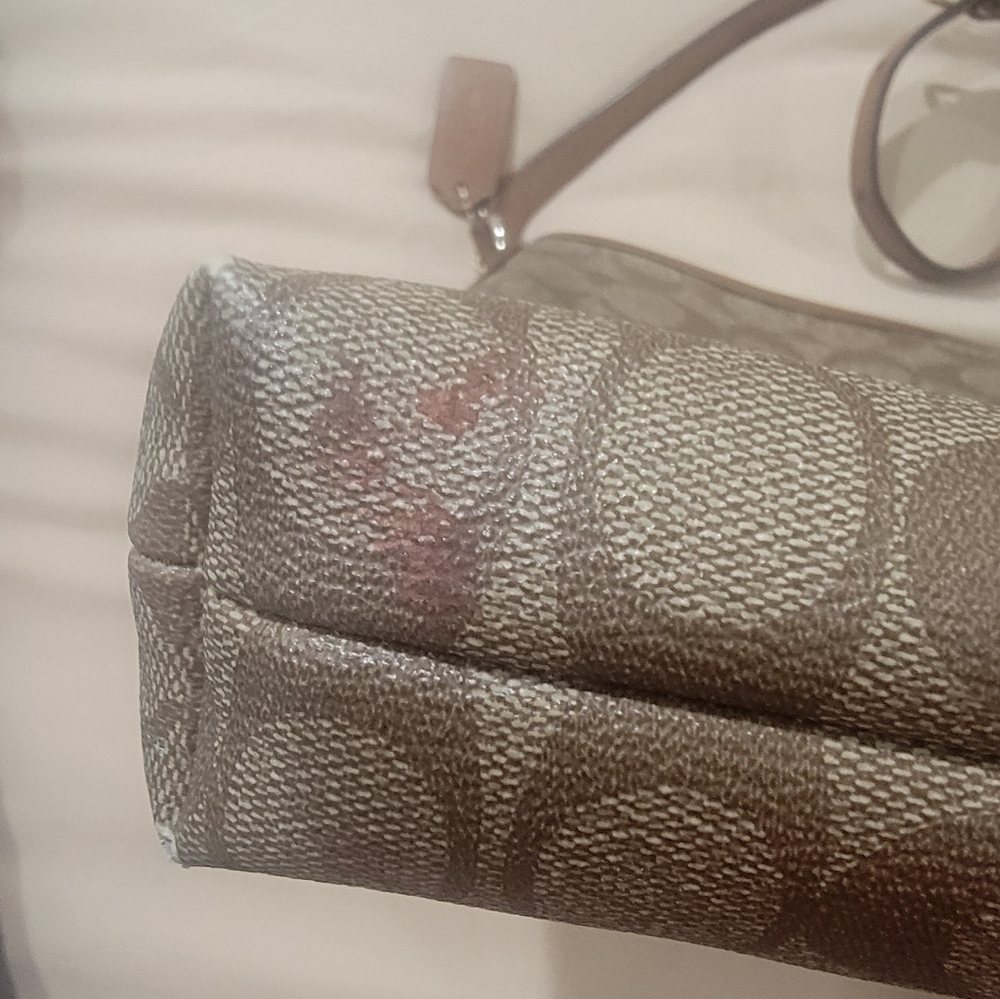 Coach purse - Picture 4 of 4